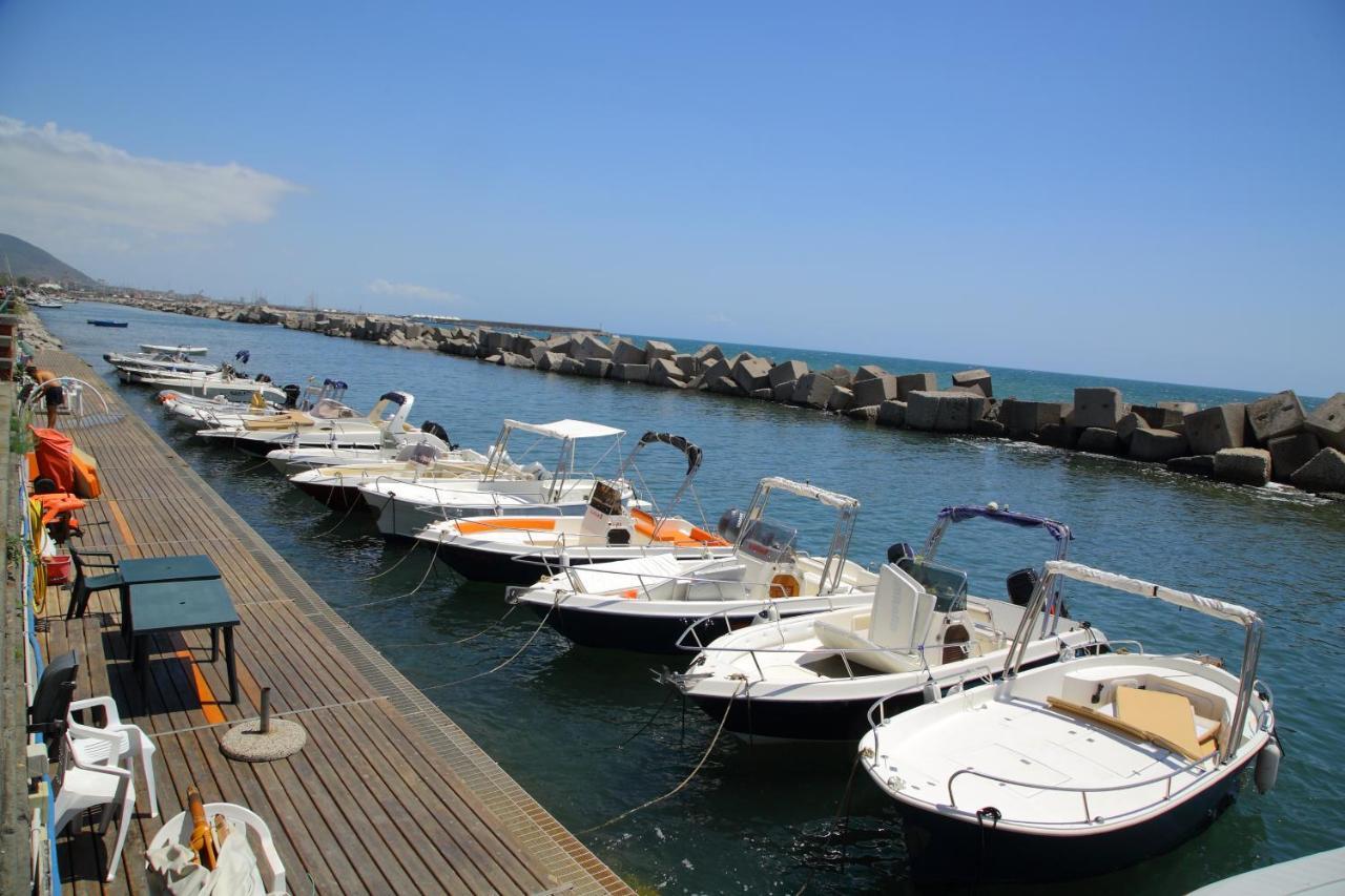 Salerno Mare E Luci Deluxe Daire Dış mekan fotoğraf