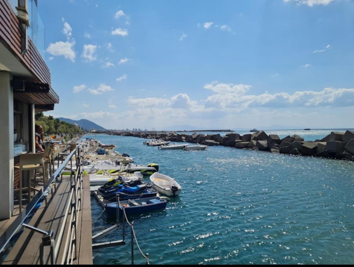 Salerno Mare E Luci Deluxe Daire Dış mekan fotoğraf